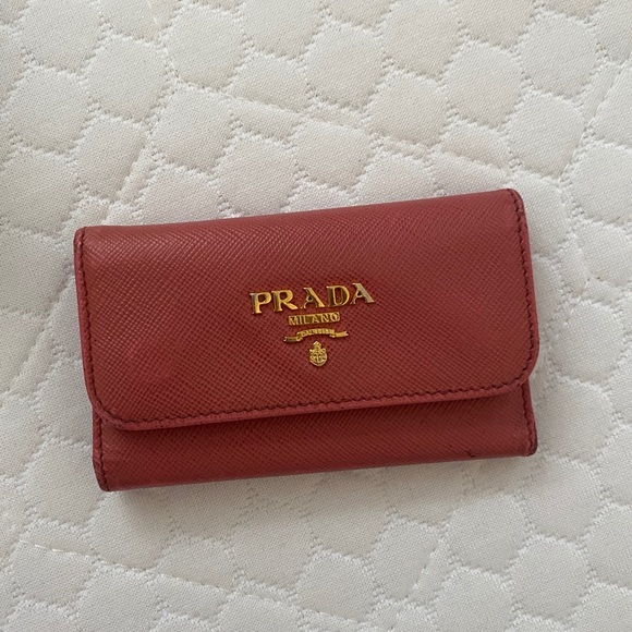 ♦️PRADA KEY CHAIN WALLET ♦️ - Picture 1 of 6